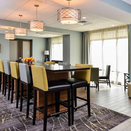 Hampton Inn By Hilton Omaha Airport, Ia Carter Lake Εξωτερικό φωτογραφία