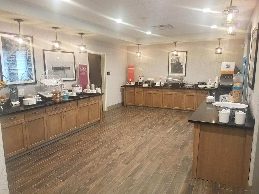Hampton Inn By Hilton Omaha Airport, Ia Carter Lake Εξωτερικό φωτογραφία